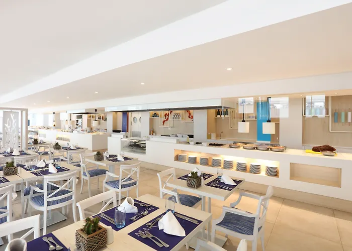 Iberostar Waves Bahia De Palma - Adults Only Hotell 4*