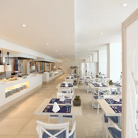 Iberostar Waves Bahia De Palma - Adults Only Готель