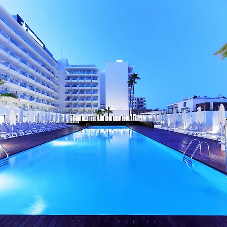 Iberostar Waves Bahia De Palma - Adults Only מלון פלאייה דה פאלמה