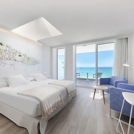מלון Iberostar Waves Bahia De Palma - Adults Only פלאייה דה פאלמה