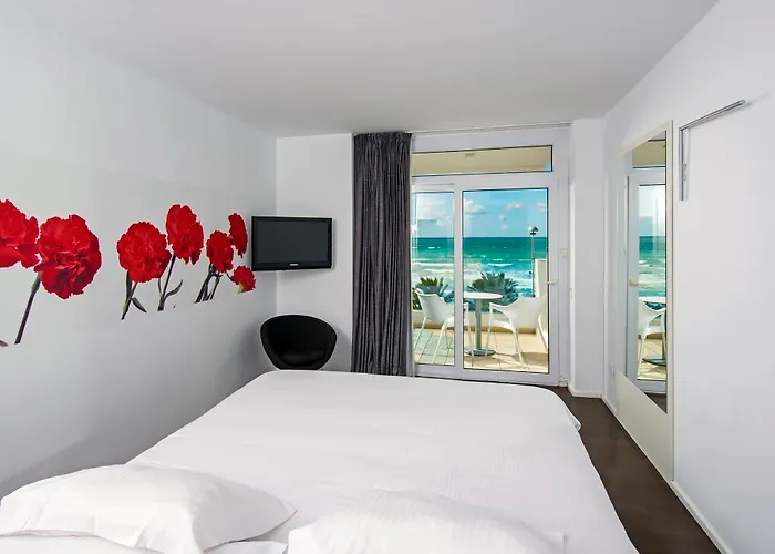 Hotel Iberostar Waves Bahia De Palma - Adults Only